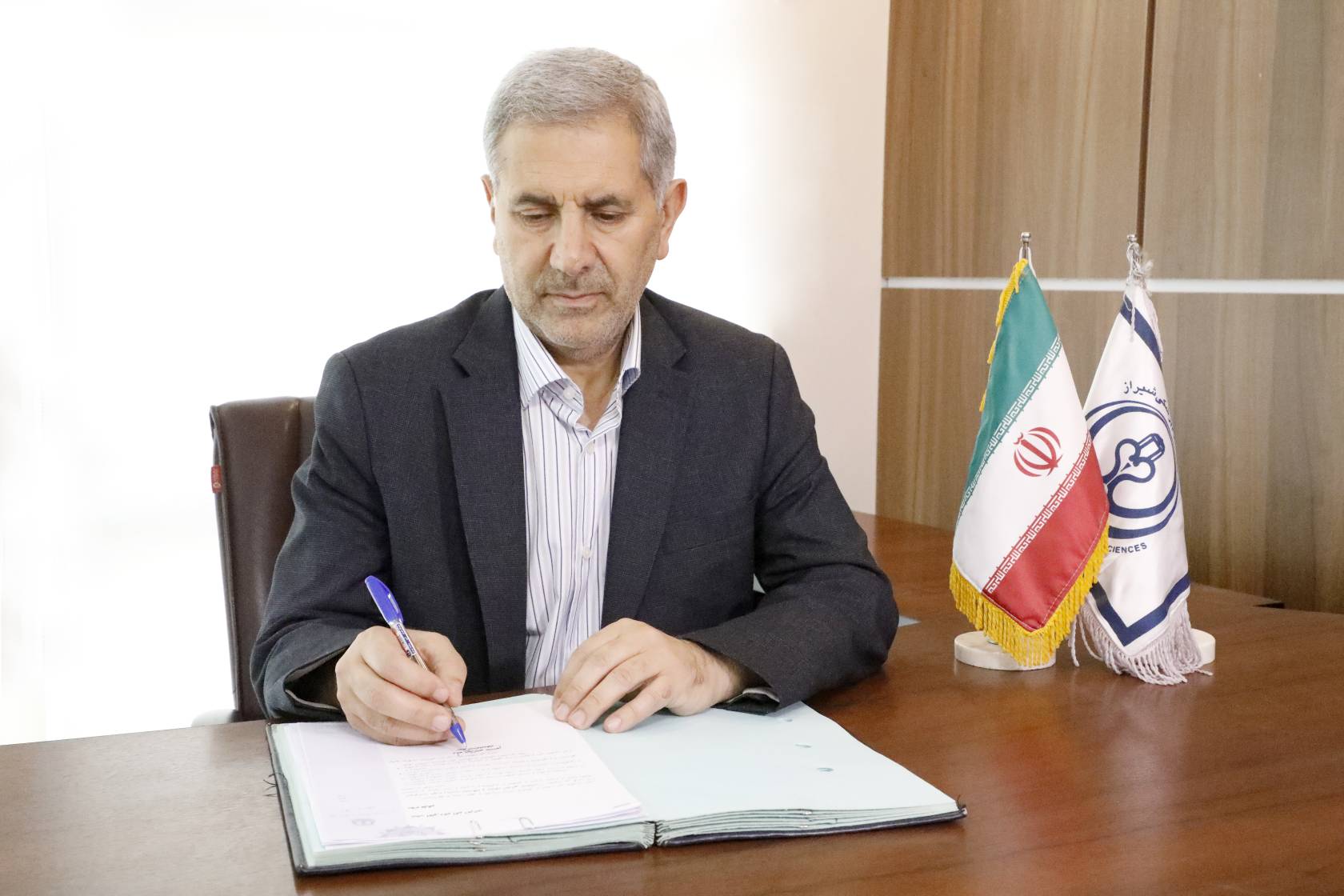 پیام رئیس دانشگاه علوم پزشکی شیراز به مناسبت روز استاد؛