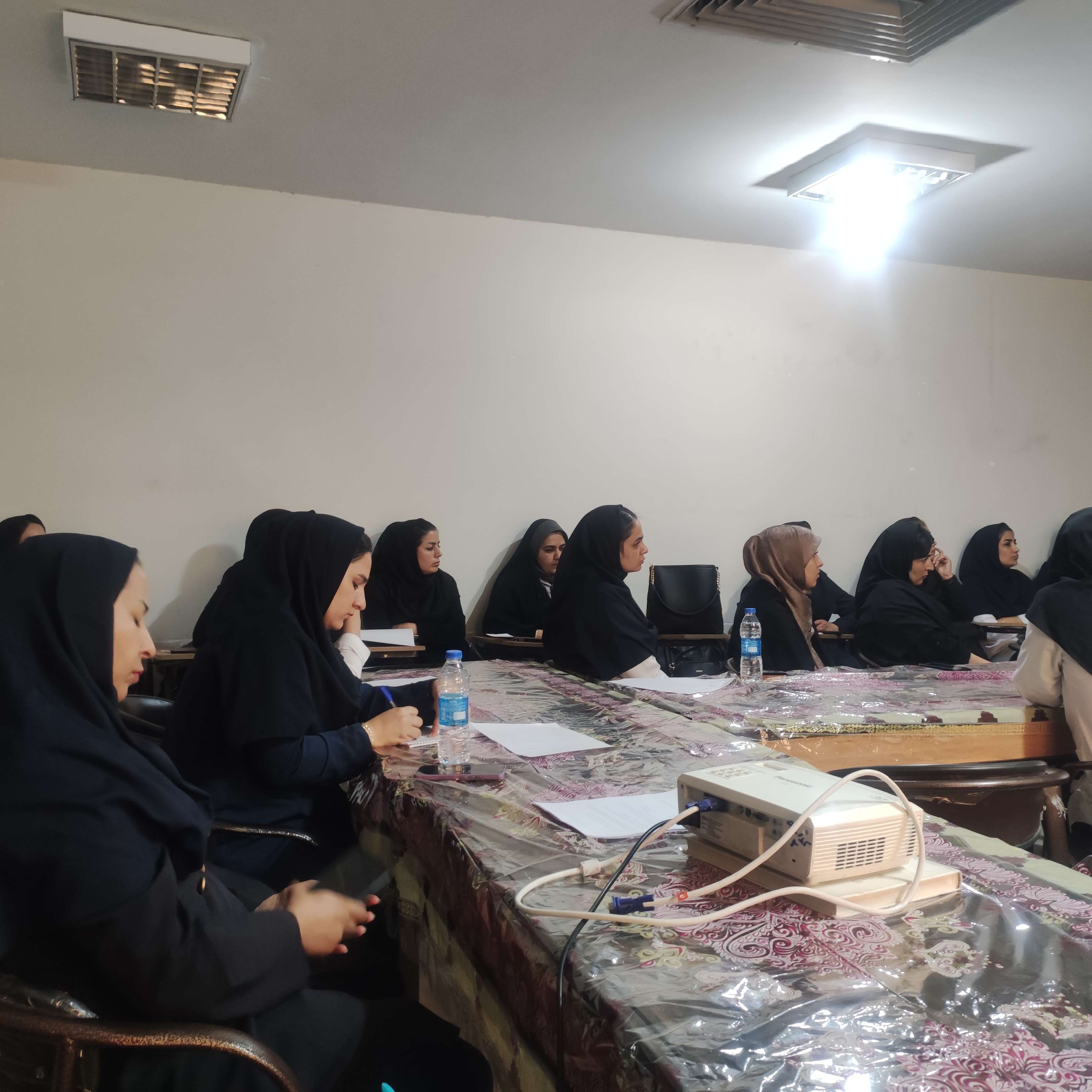  کارگاه آموزشی احیای نوزاد در بیمارستان امام جعفر صادق(ع) پاسارگاد 